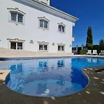 Silver Coast Pool & וילה *