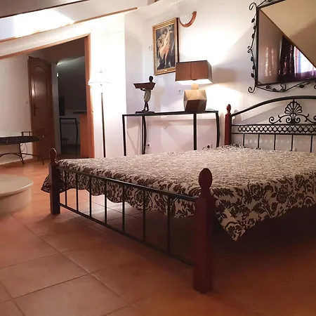 Silver Coast Pool & * Arnal