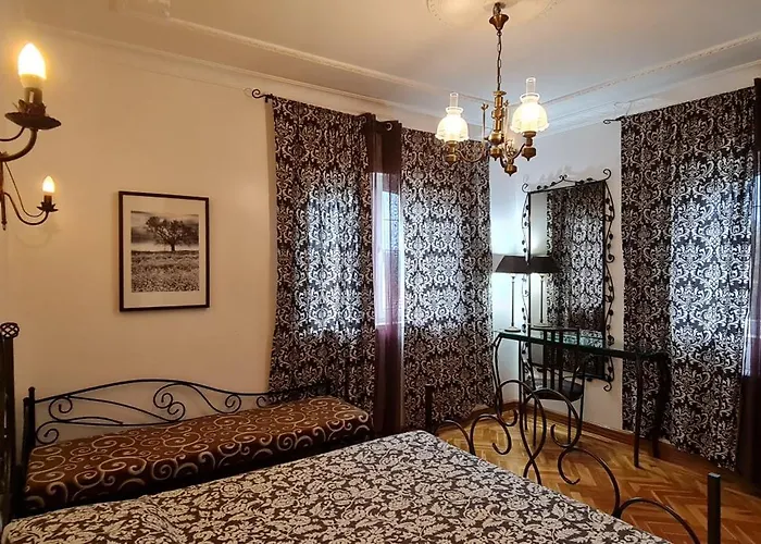 Silver Coast Pool & Villa *