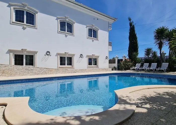 Silver Coast Pool & Villa *