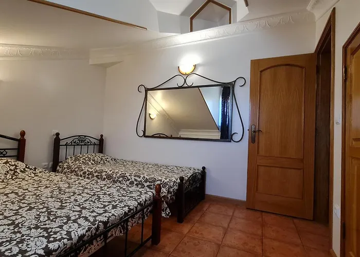 Silver Coast Pool & * Arnal