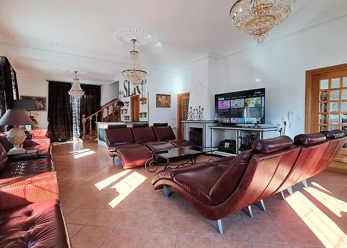 Silver Coast Pool & *