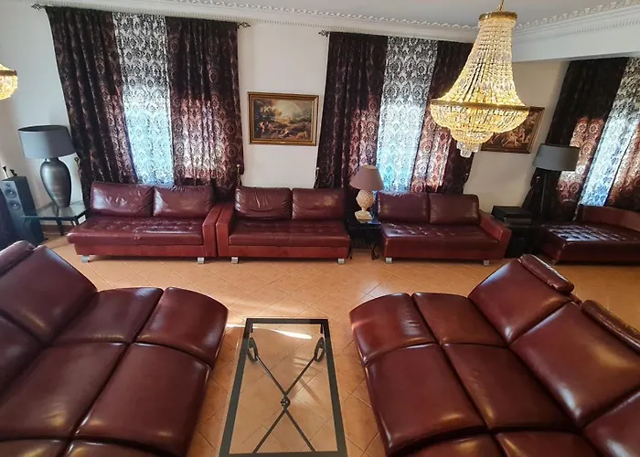 Silver Coast Pool & Villa