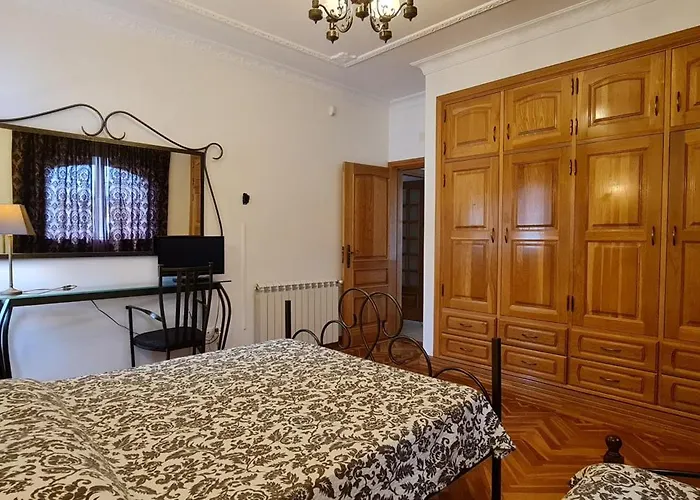 Silver Coast Pool & * Arnal