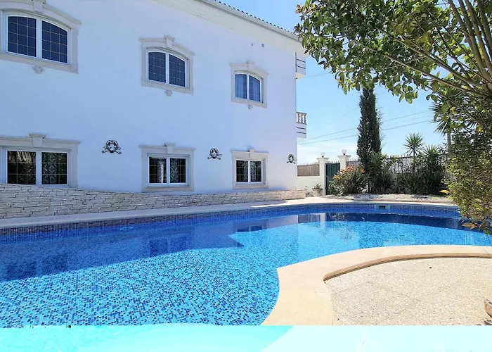 Silver Coast Pool & Villa